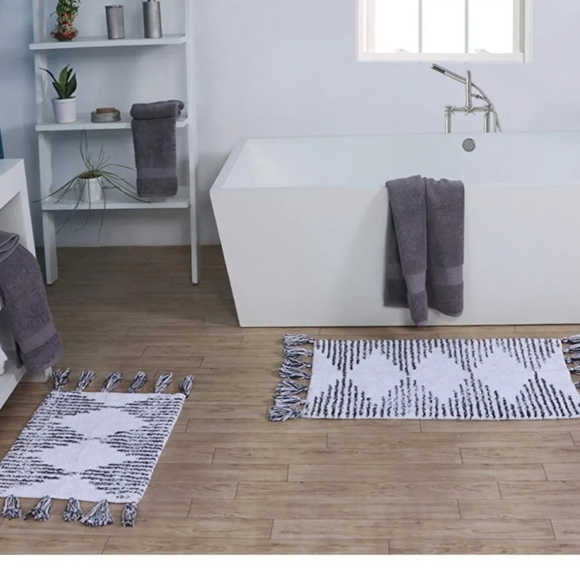 New Set of 2 Cotton Rugs - Picture 4 of 4